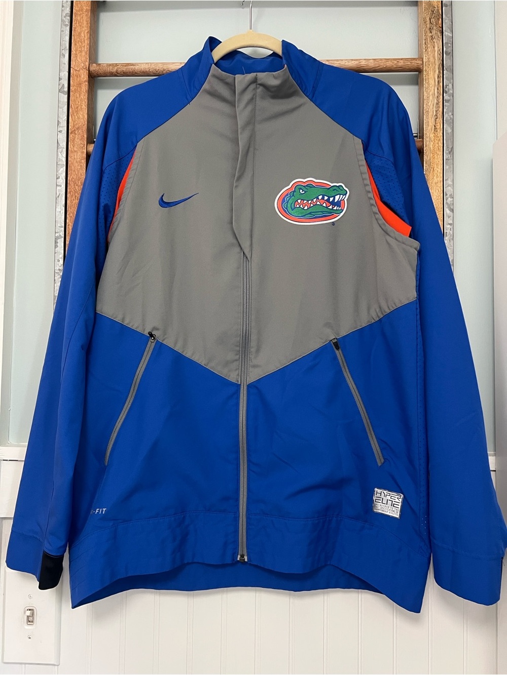 Nike Elite men’s University of Florida Gators Dri-fit windbreaker jacket medium